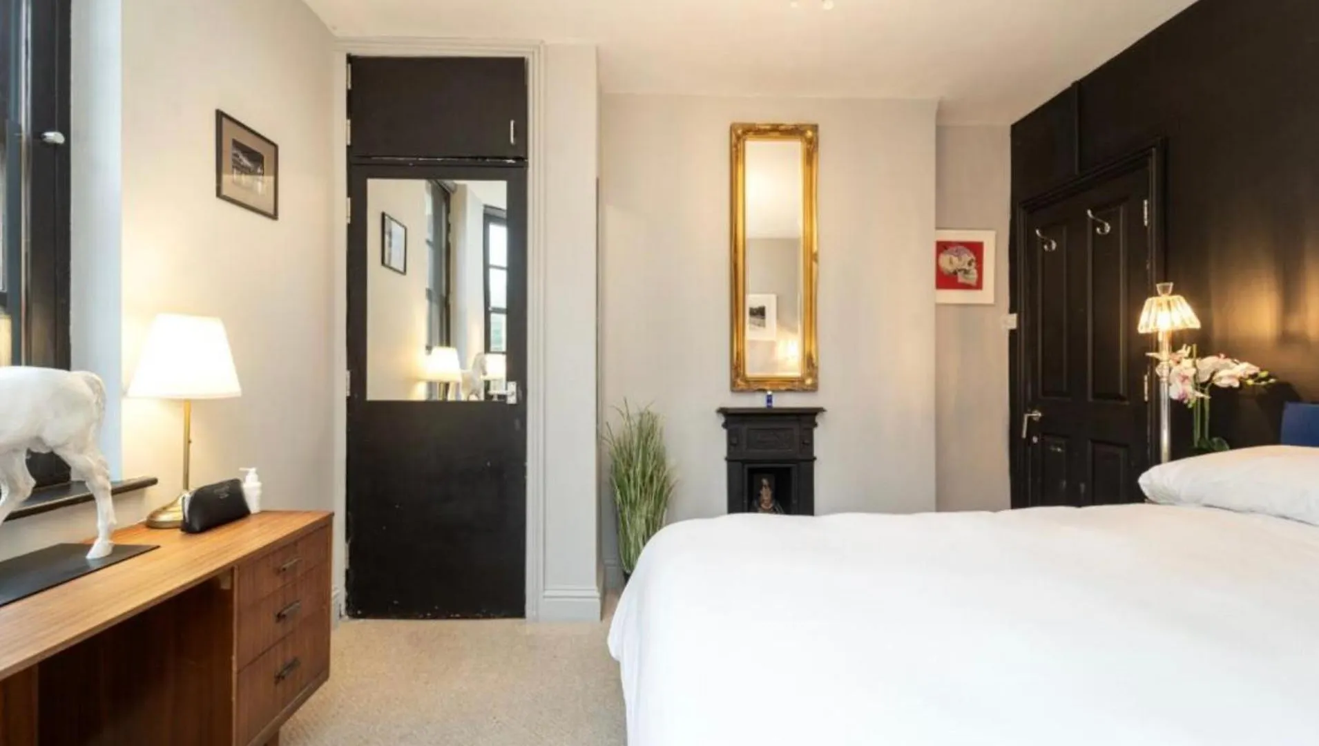 Tower Bridge Shad Thames Chiq Gated Parking Apartment London